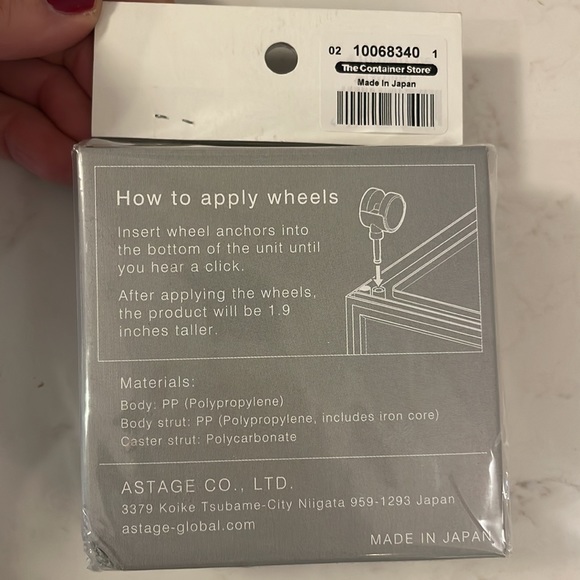 Caster set - Picture 2 of 2